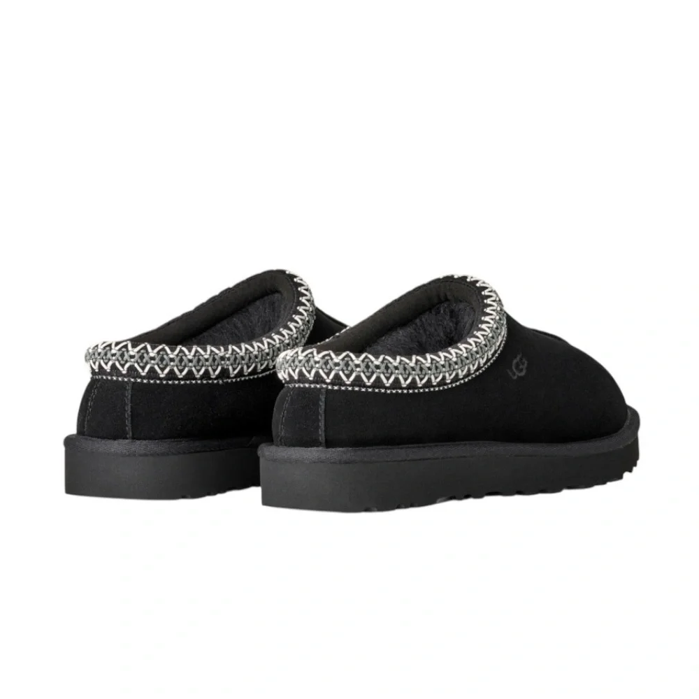 UGG iconic tasman